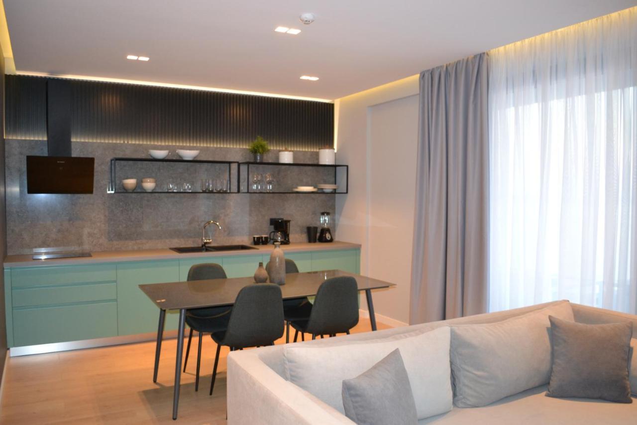 Artnest Luxury Hotel & Suites Sarande Exterior photo