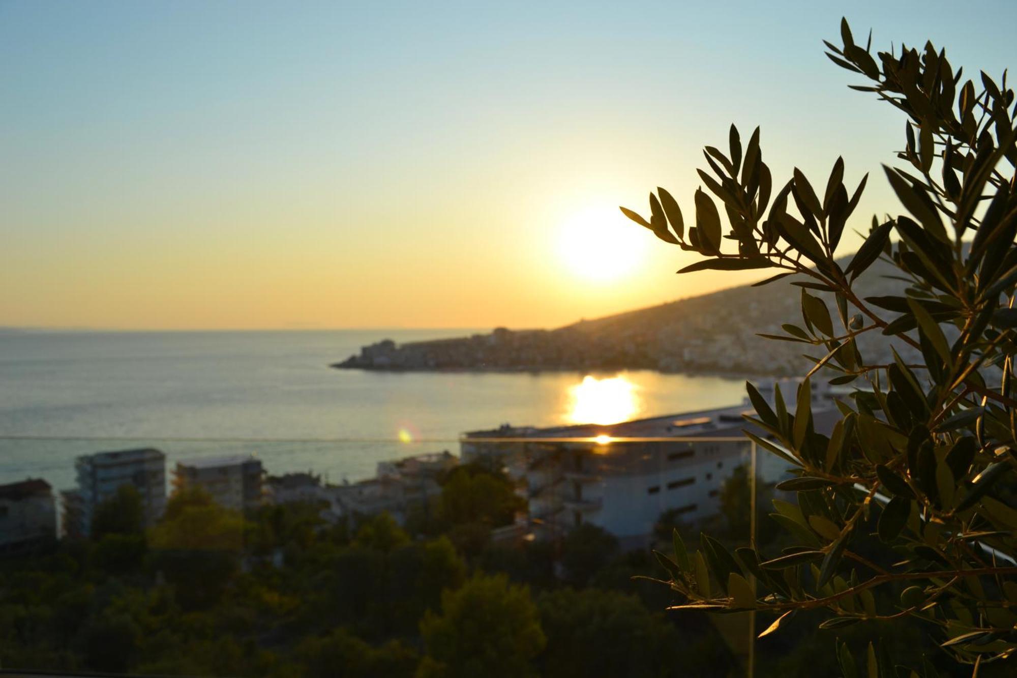 Artnest Luxury Hotel & Suites Sarande Room photo
